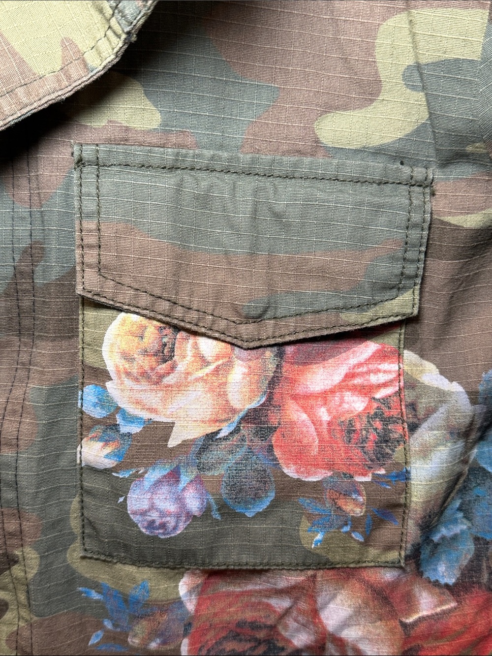 Floral Camo Utility Jacket - Green with Multicolor Roses - Picture 3 of 5
